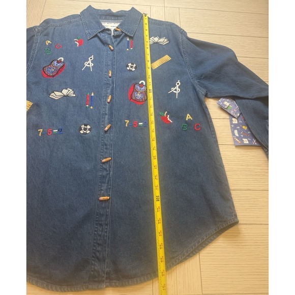 NWT Tantrums Long SleeveDenim Button Down Shirt W/ Embroidery & Pencil Buttons M - Picture 2 of 8